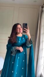 Teal Blue Embroidered Lawn 3-Piece Suit with Chiffon Dupatta - Image 6