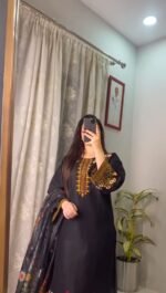Black Traditional Embroidered 3-Piece Set - Image 3